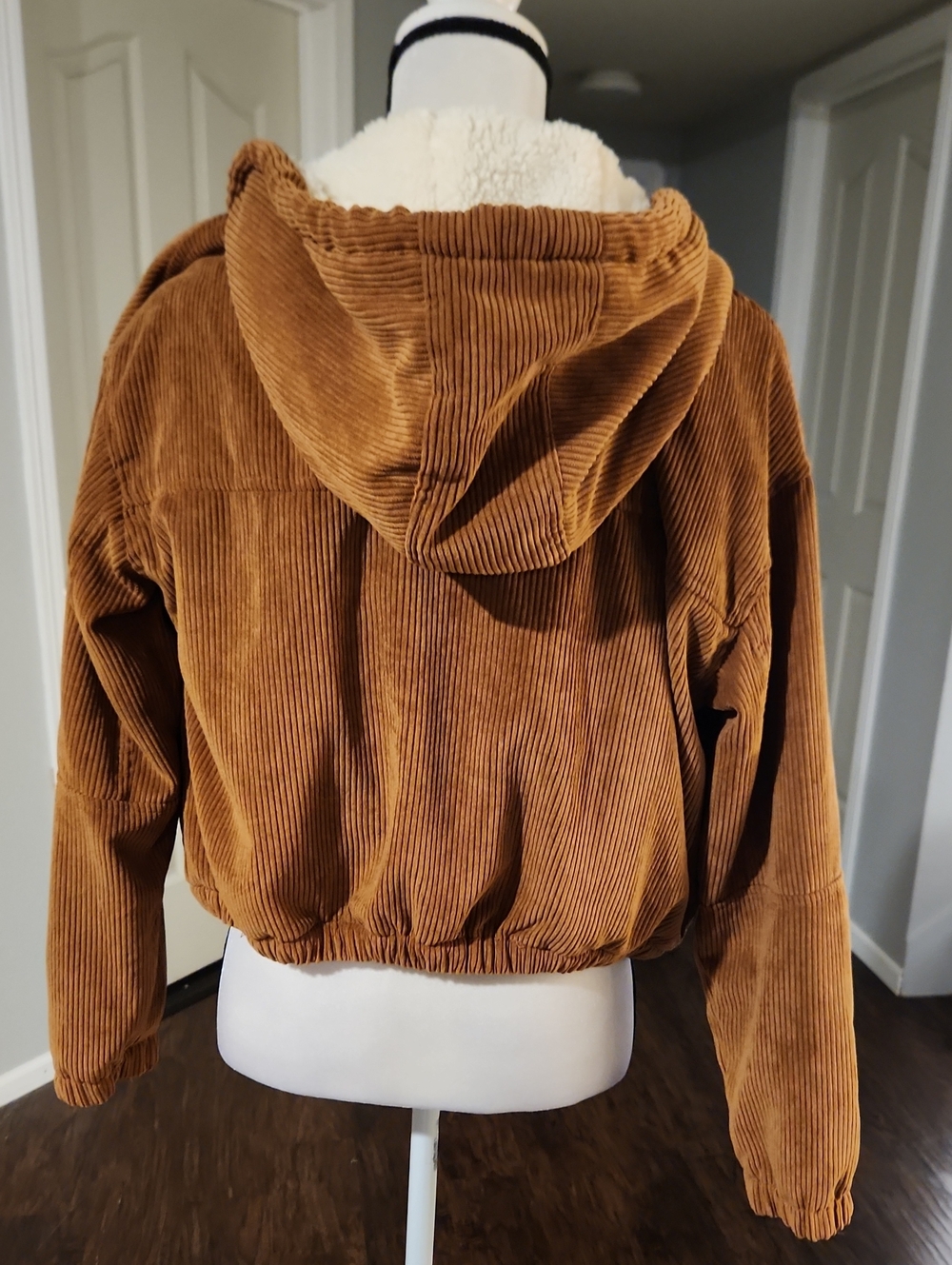 NWOT Ashley By 26 International Sherpa Lined Cognac Courdoroy Zip Hoodie Jacket - Picture 5 of 8